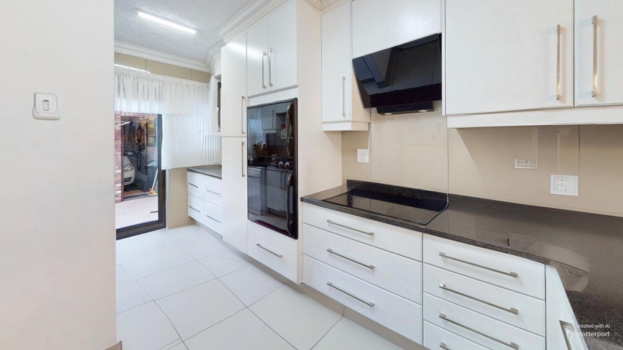 3 Bedroom Property for Sale in Humewood Eastern Cape